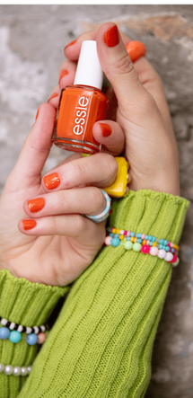 how to dry nail polish quickly image