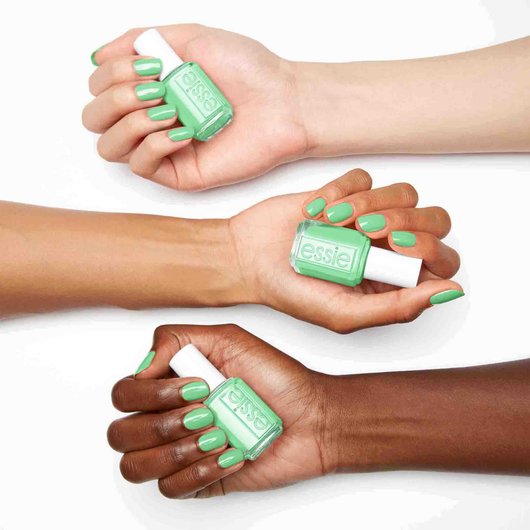 perfectly peculiar-enamel-enamel-03-Essie